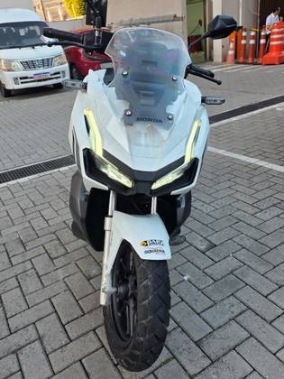HONDA ADV 